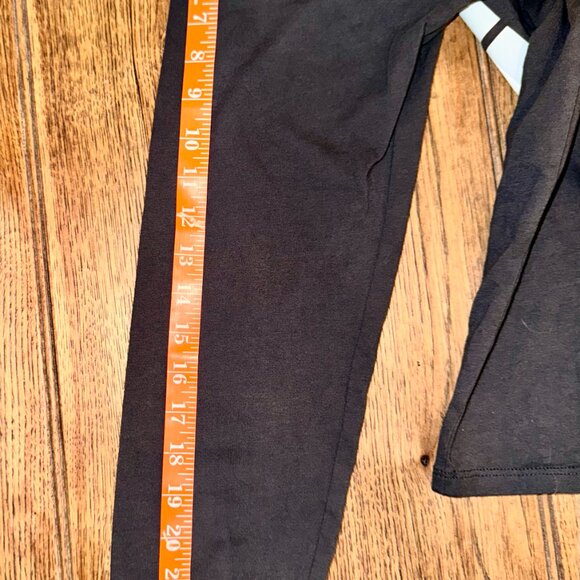 Peloton “Stronger Together” Long Sleeve Tee Dark Gray Size M | 100% Cotton Logo - Picture 6 of 10